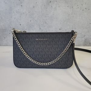 MK JST MD Pouchette Crossbody